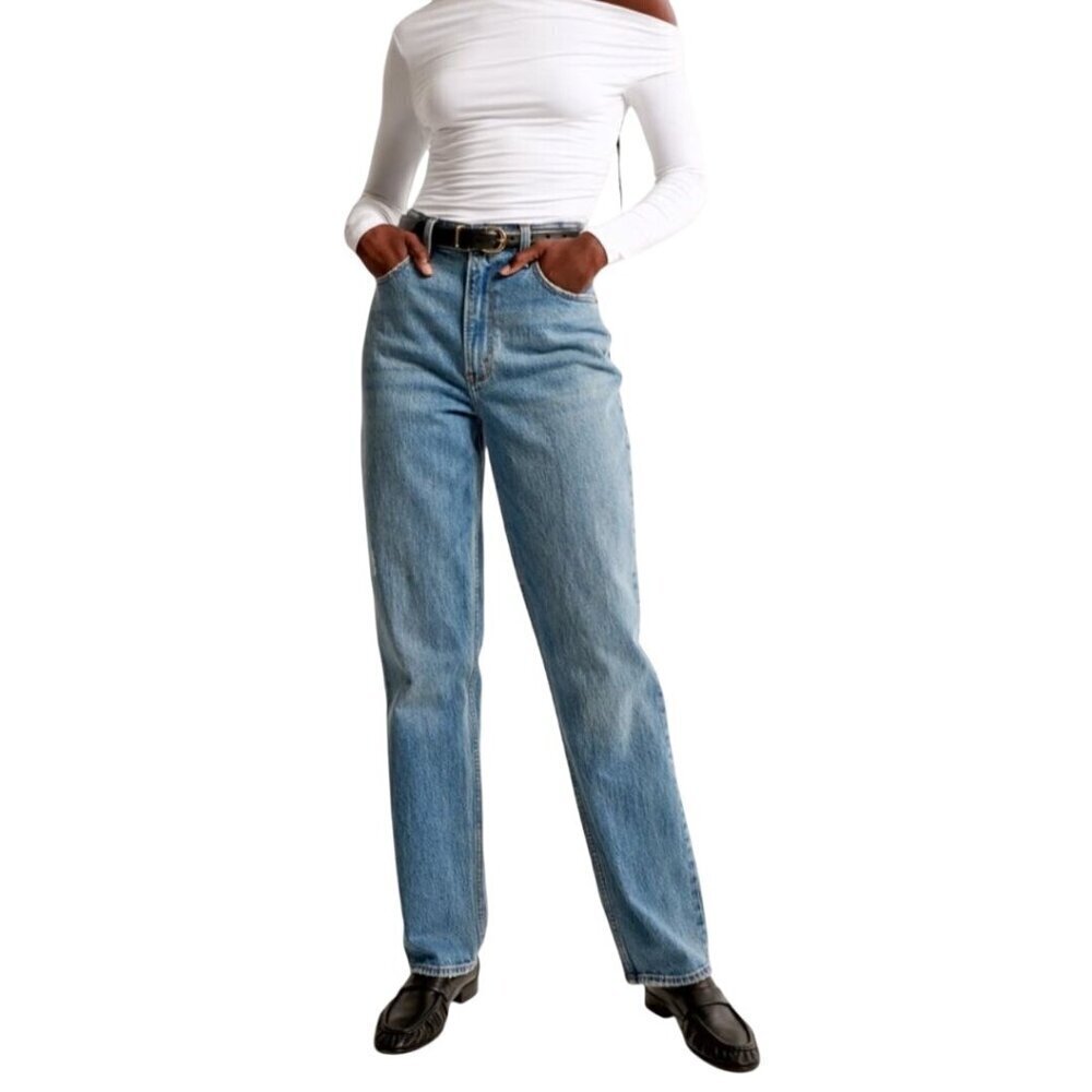 Abercrombie & Fitch The 90's Straight Ultra High Rise Jeans Size 32/14